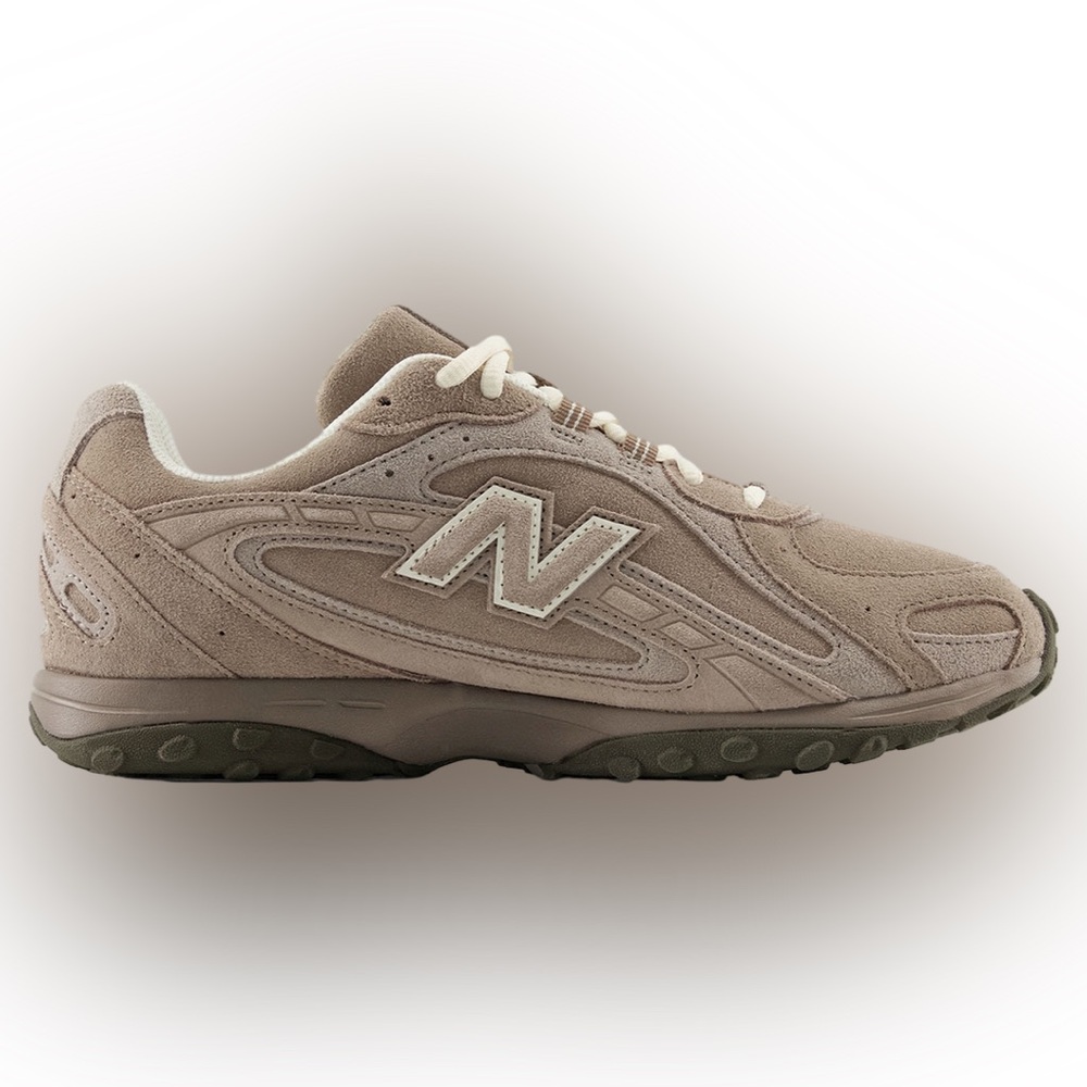 New Balance 204L in Mushroom//9W